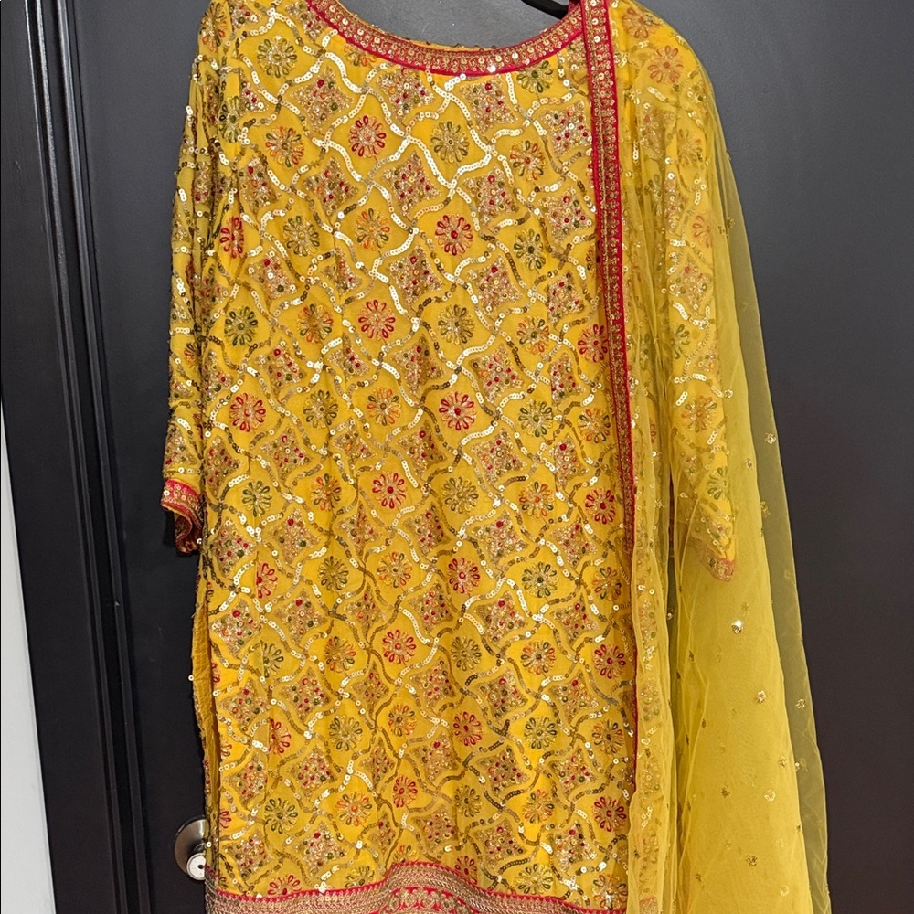 Yellow sparkly salwar kameez three piece stitched suit for haldi/mehendi